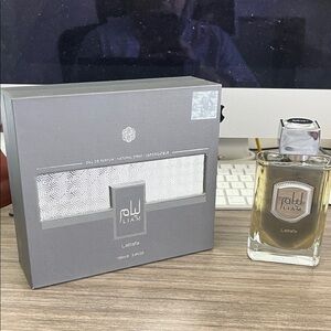Lattafa Eau de Parfum 3.4 oz